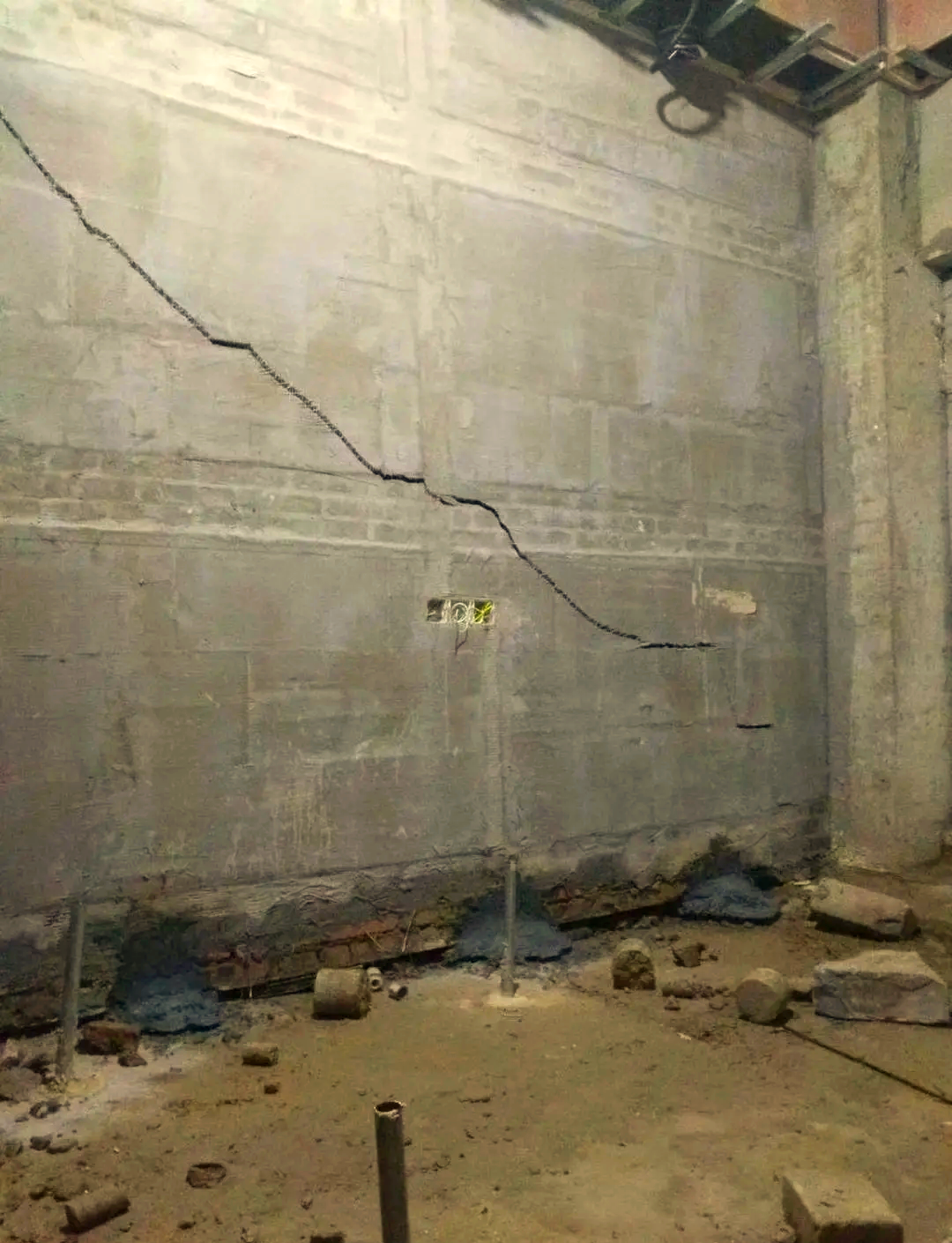 邢台隆尧县房屋下沉加固
